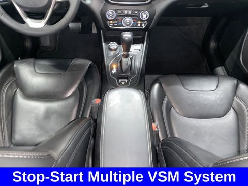 Used 2022 Jeep Cherokee Latitude Lux image 17