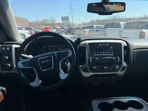 Used 2018 GMC Sierra 1500 SLT w/ Suspension Package, Off-Road image 12