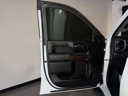Used 2020 GMC Sierra 1500 Elevation RWD image 19