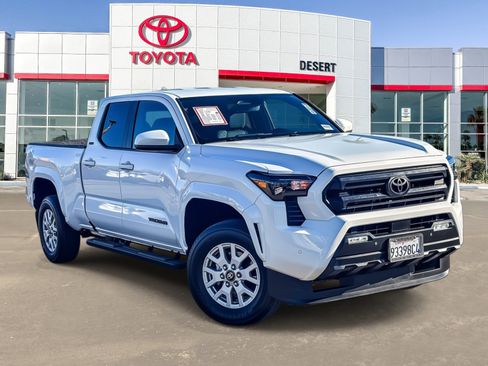 Certified 2024 Toyota Tacoma SR5 image 1