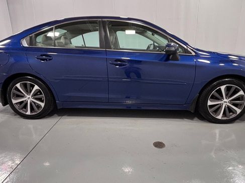 Used 2017 Subaru Legacy 2.5i Limited AWD/4WD image 4