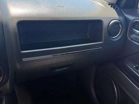 Used 2014 Jeep Patriot Sport w/ Power Value Group FWD image 19