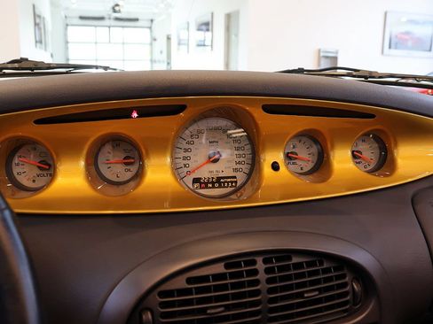 Used 2002 Chrysler Prowler RWD image 37