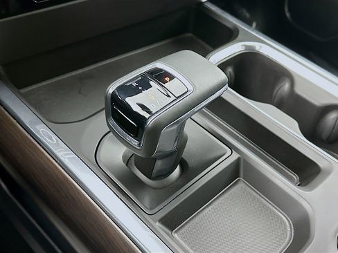 Used 2023 GMC Sierra 1500 SLT w/ SLT Premium Package image 17