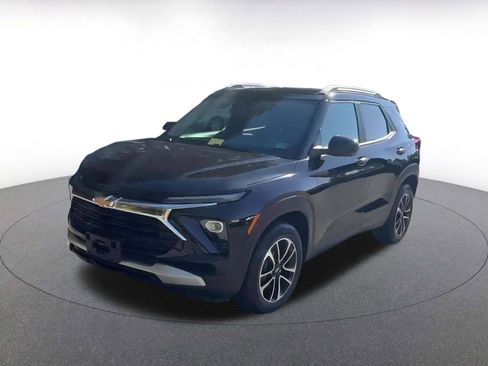 Used 2025 Chevrolet TrailBlazer LT image 7