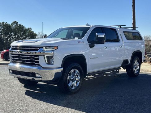 Used 2023 Chevrolet Silverado 2500 LTZ w/ LTZ Plus Package image 5