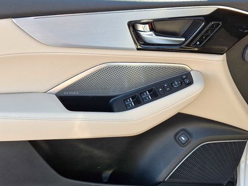 Used 2023 Acura MDX SH-AWD w/ Technology Package image 12