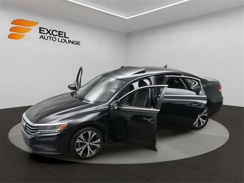 Used 2020 Volkswagen Passat 2.0T SEL image 48