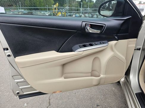 Used 2014 Toyota Camry LE FWD image 20