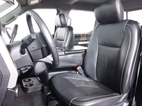 Used 2020 Ford F150 Lariat w/ Trailer Tow Package image 36