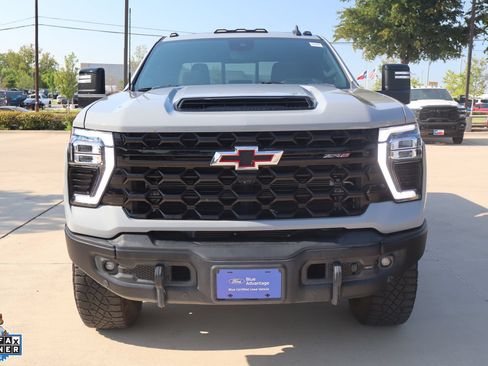 Used 2025 Chevrolet Silverado 2500 ZR2 w/ ZR2 Bison Edition AWD/4WD image 9