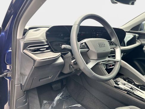 Certified 2025 Audi Q5 Premium w/ Convenience Package AWD/4WD image 18