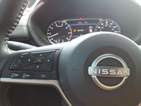 Used 2024 Nissan Sentra SR FWD image 17