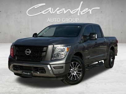 Used 2024 Nissan Titan SV w/ SV Convenience Package