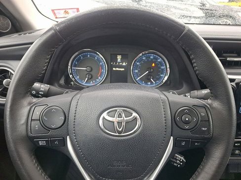 Used 2017 Toyota Corolla SE w/ SE Premium Package image 20