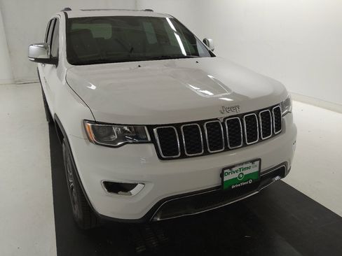 Used 2020 Jeep Grand Cherokee Limited AWD/4WD image 14