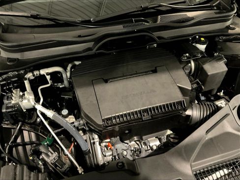 Used 2025 Honda Pilot TrailSport image 31