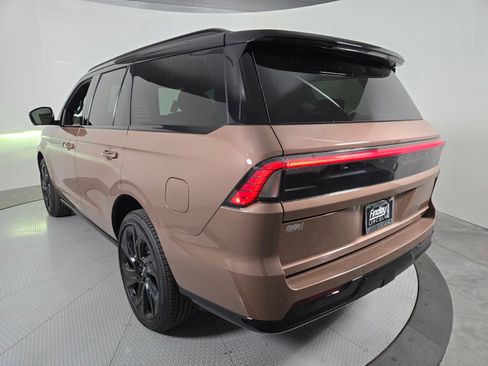 New 2026 Lincoln Navigator Black Label AWD/4WD image 7
