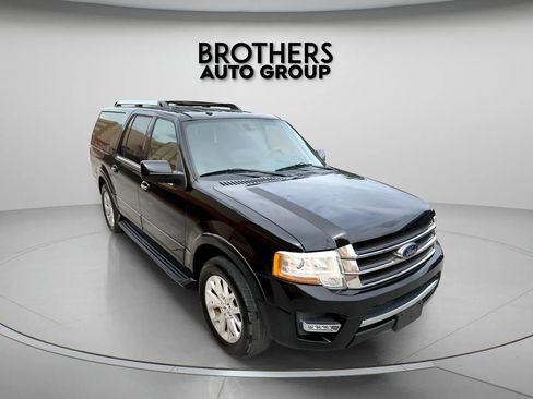 Used 2017 Ford Expedition EL Limited RWD image 3