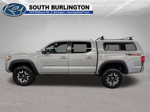 Used 2019 Toyota Tacoma TRD Off-Road AWD/4WD image 3