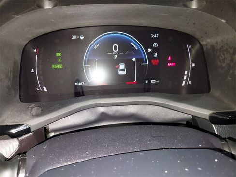 Used 2025 Toyota Camry XLE image 21