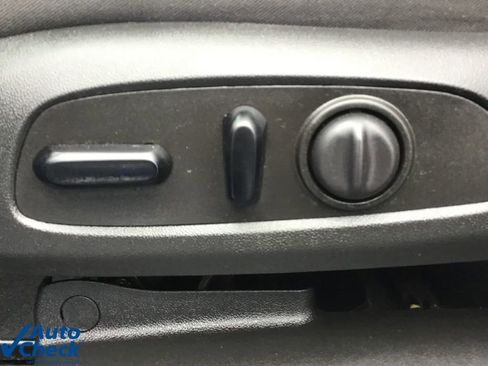 Used 2024 Chevrolet Equinox LT image 9