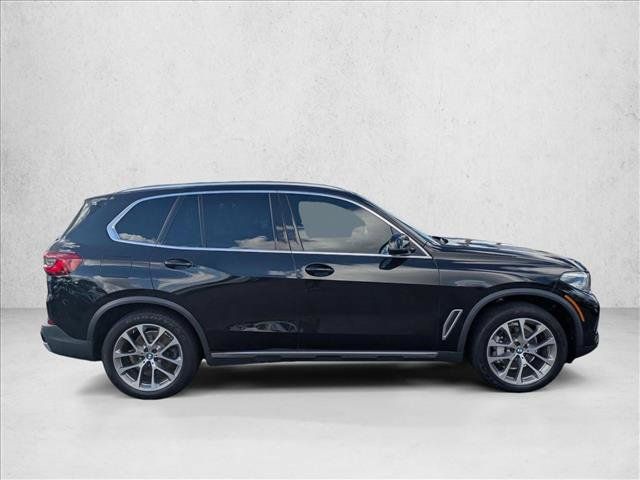 Used 2020 BMW X5 xDrive40i w/ Convenience Package AWD/4WD image 4