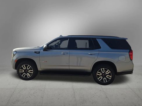 Used 2024 GMC Yukon AT4 image 3