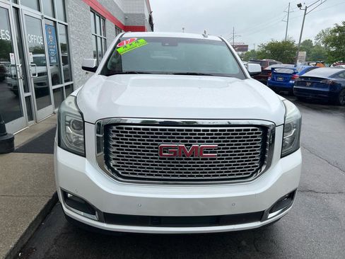 Used 2017 GMC Yukon XL Denali AWD/4WD image 10