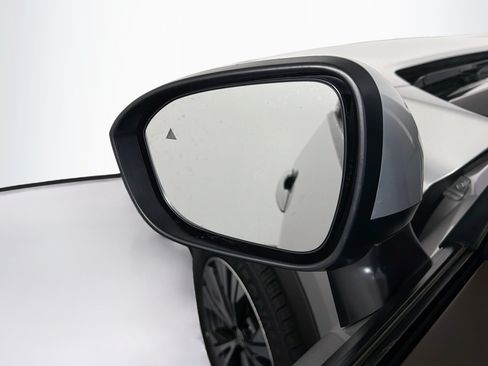 Used 2023 Nissan Rogue SV FWD image 16