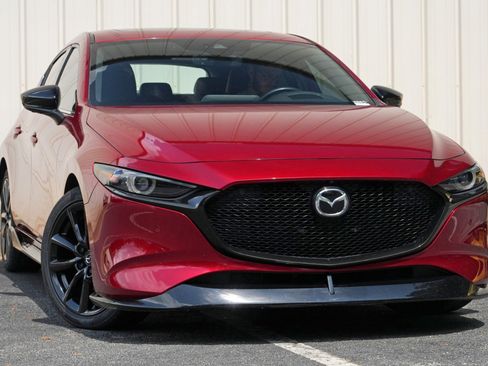 Used 2023 MAZDA MAZDA3 Hatchback w/Premium Plus Pkg AWD/4WD image 2