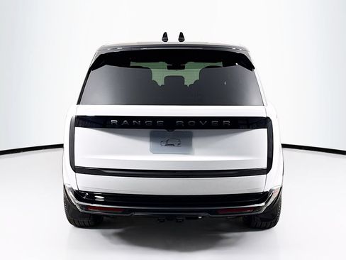 New 2026 Land Rover Range Rover Long Wheelbase SE AWD/4WD image 6