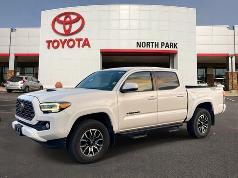 Used 2023 Toyota Tacoma TRD Sport w/ Technology Package RWD image 1