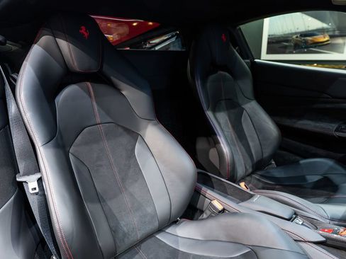 Certified 2021 Ferrari F8 Tributo RWD image 47
