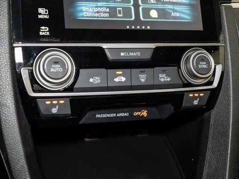 Used 2016 Honda Civic Touring image 18