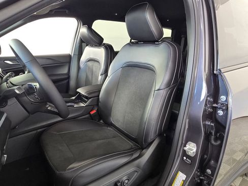 New 2025 Jeep Grand Cherokee L Laredo RWD image 6