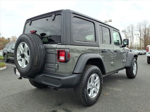 Used 2021 Jeep Wrangler Unlimited Sport image 19