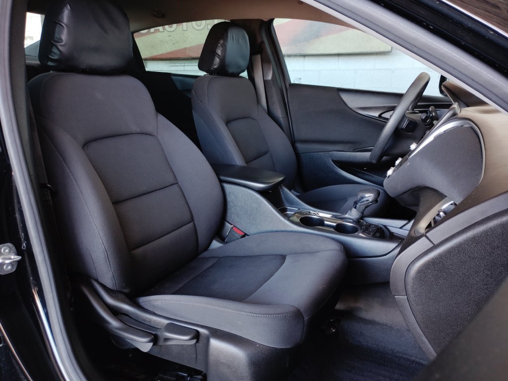 Used 2024 Chevrolet Malibu LS FWD image 13