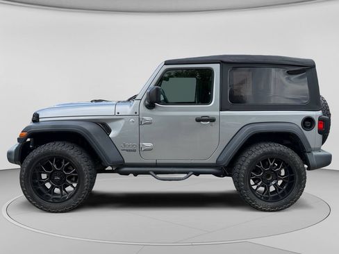 Used 2018 Jeep Wrangler Sport AWD/4WD image 6
