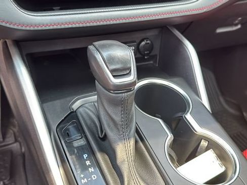 Used 2021 Toyota Highlander XSE AWD/4WD image 17
