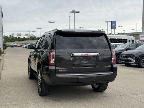 Used 2016 GMC Yukon Denali w/ Open Road Package AWD/4WD image 7