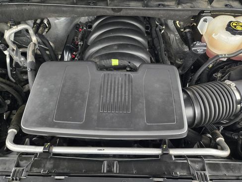 Used 2023 Chevrolet Silverado 1500 High Country w/ Z71 Off-Road Package AWD/4WD image 35