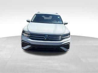 Used 2024 Volkswagen Tiguan SE FWD video 2