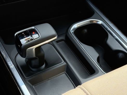 New 2026 GMC Sierra 1500 Elevation image 15