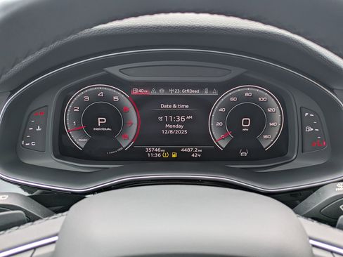 Used 2023 Audi Q8 Premium Plus image 10