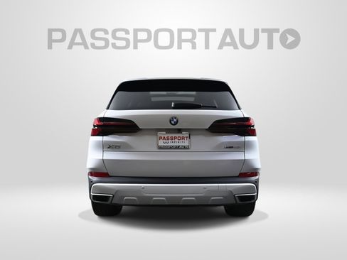 Used 2024 BMW X5 xDrive40i AWD/4WD image 5