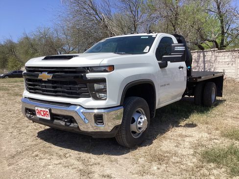 New 2024 Chevrolet Silverado 3500 W/T w/ WT Convenience Package image 2