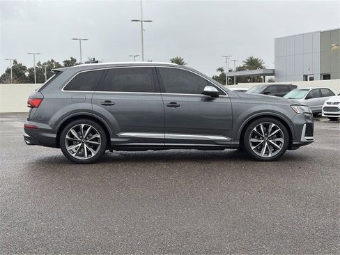 Used 2021 Audi SQ7 Premium Plus w/ Executive Package image 5