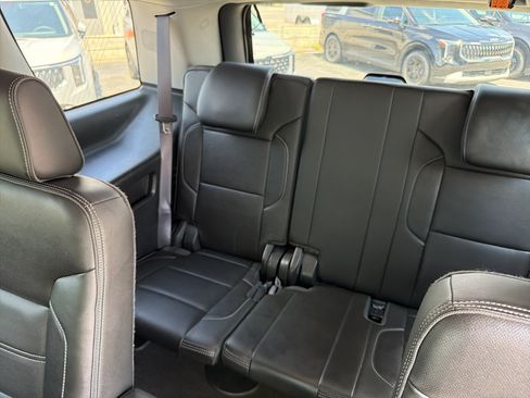 Used 2017 GMC Yukon Denali w/ Open Road Package RWD image 22