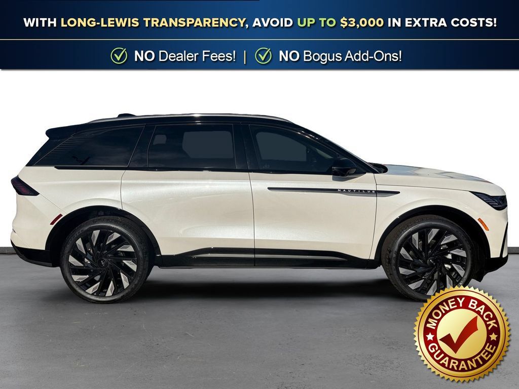 Used 2026 Lincoln Nautilus Reserve w/ Jet Appearance Package AWD/4WD image 8